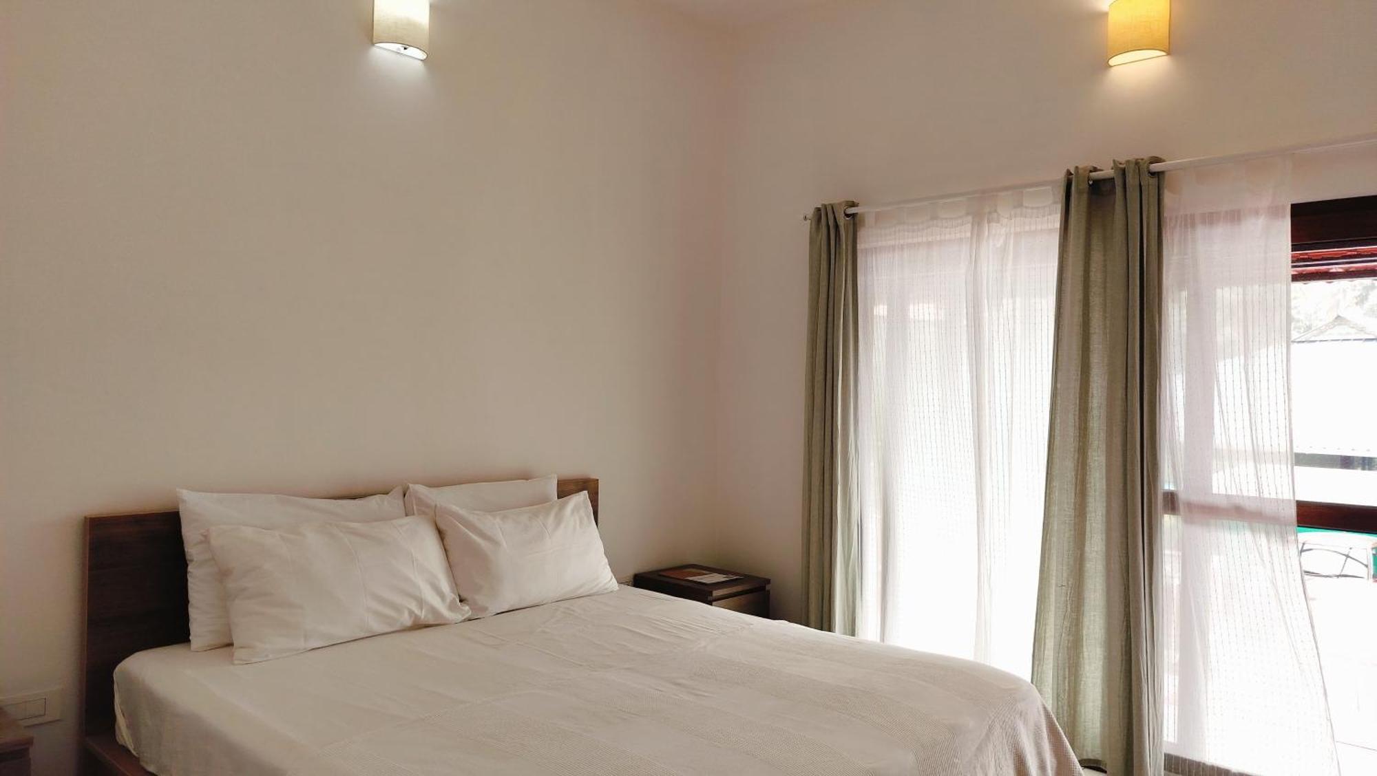 The Ixora - A Boutique Homestay Varkala Bagian luar foto