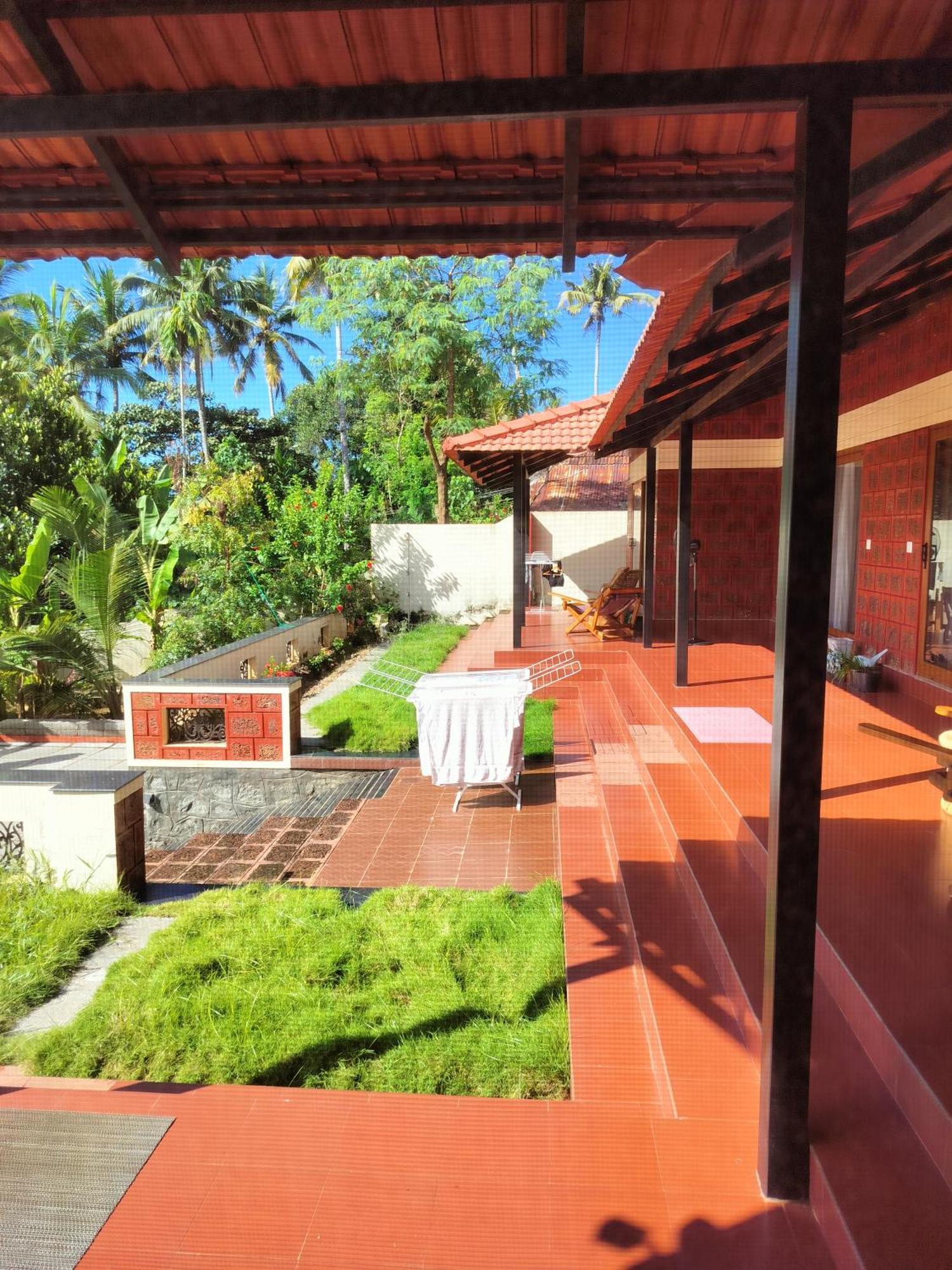 The Ixora - A Boutique Homestay Varkala Bagian luar foto