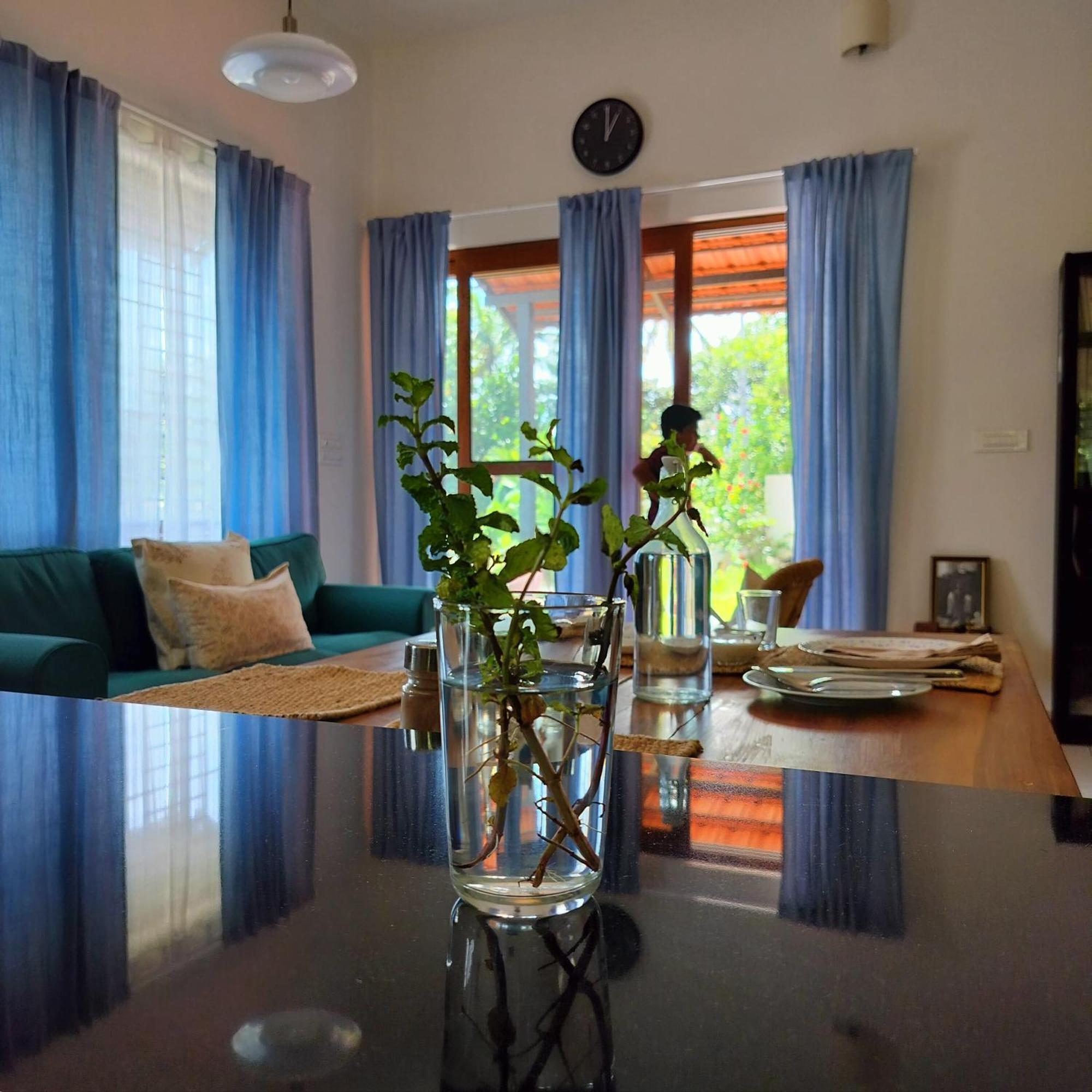 The Ixora - A Boutique Homestay Varkala Bagian luar foto