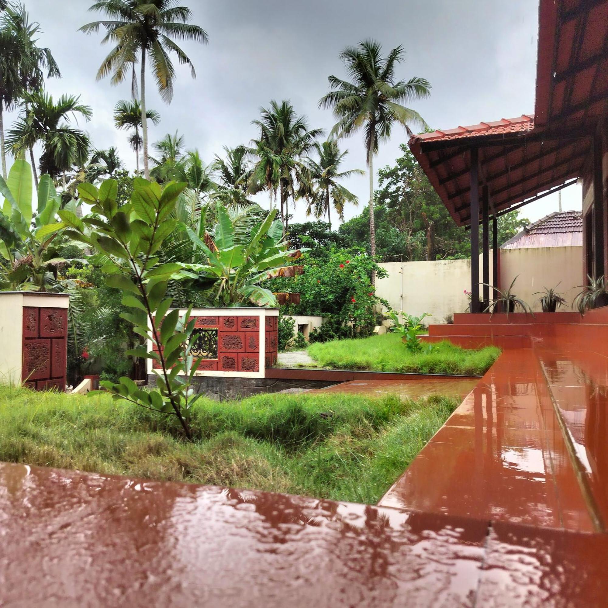 The Ixora - A Boutique Homestay Varkala Bagian luar foto